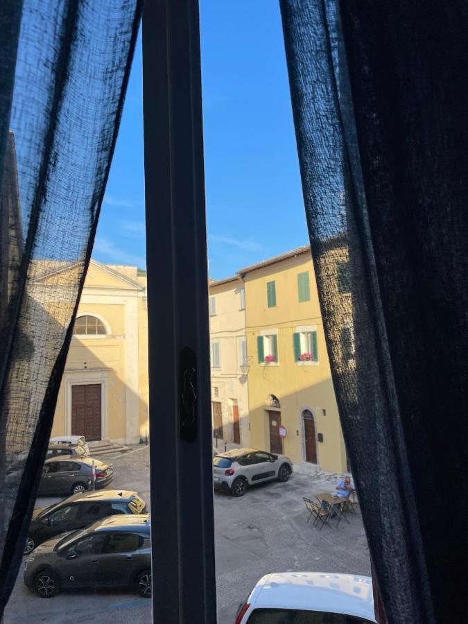 Bhr - Appartamento Dell'Anfiteatro Spoleto Exterior photo